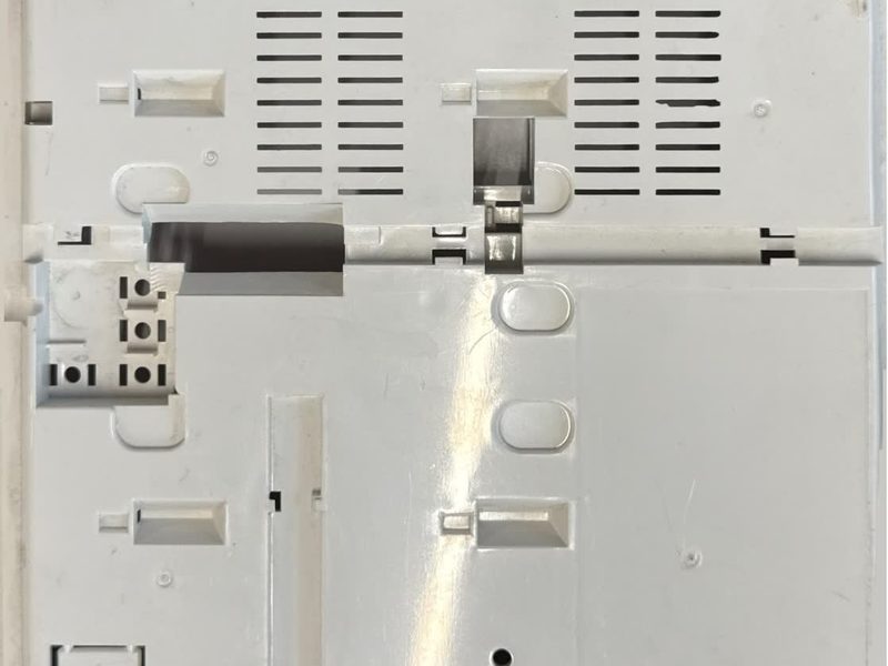 نمونهٔ صفحهٔ پشتیِ جعبهٔ برق